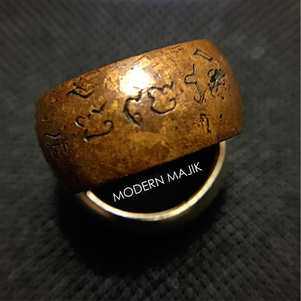 แหวนปลอกมีดนิ้วเพชรพระอิศวร หลวงปู่หมุน รุ่นเสาว์ห้าบูชาครู ปี 2543